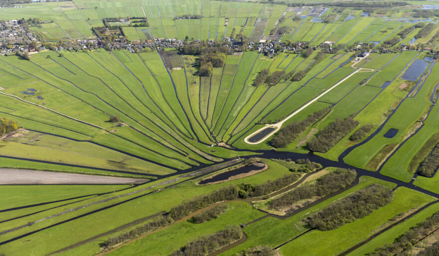 Luchtfoto Van Het Dorp Loosdrecht